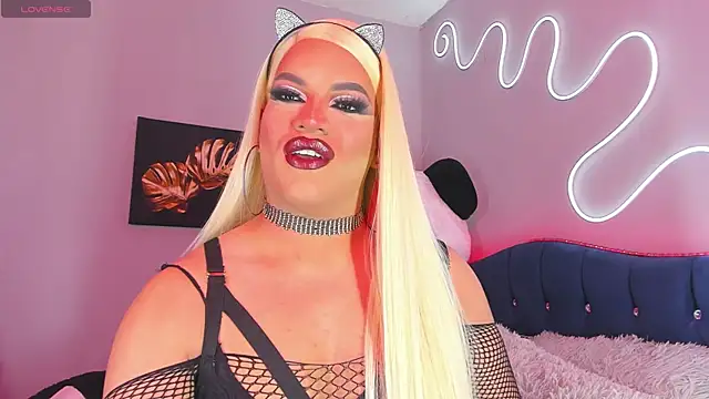 Snapshot of Missisabella_ chatting on September 13, 1:22 am Missisabella online show from September 13, 1:22 am