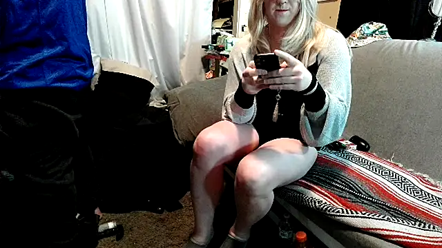 TwoFarty240 online show from March 20, 5:08 am