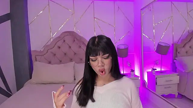 Snapshot of RoseCassie chatting on January 25, 12:52 pm RoseCassie online show from January 25, 12:52 pm