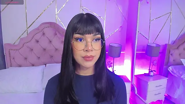 Snapshot of RoseCassie chatting on January 30, 1:10 pm RoseCassie online show from January 30, 1:10 pm