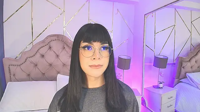 Snapshot of RoseCassie chatting on January 31, 12:40 pm RoseCassie online show from January 31, 12:40 pm