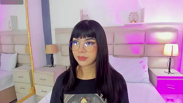 Snapshot of RoseCassie chatting on February 25, 12:55 pm RoseCassie online show from February 25, 12:55 pm