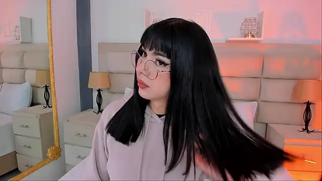 Snapshot of RoseCassie chatting on March 8, 1:03 pm RoseCassie online show from March 8, 1:03 pm