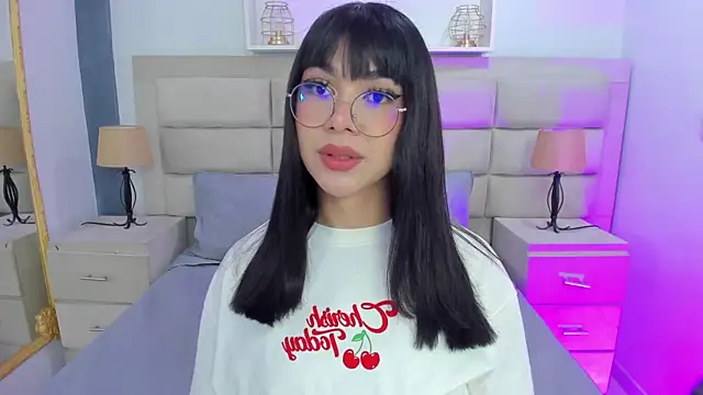 Snapshot of RoseCassie chatting on March 13, 12:56 pm RoseCassie online show from March 13, 12:56 pm