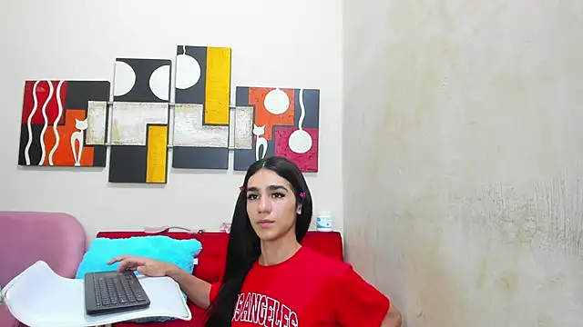Snapshot of Mariana_16_ chatting on March 13, 8:18 pm Mariana 16 online show from March 13, 8:18 pm