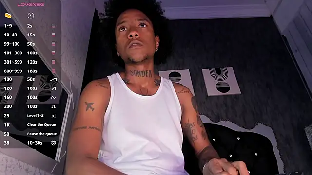 Snapshot of JhonyMiller_ chatting on October 9, 6:42 pm JhonyMiller online show from October 9, 6:42 pm