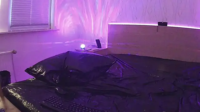 Sissy Miss online show from June 3, 6:33 pm