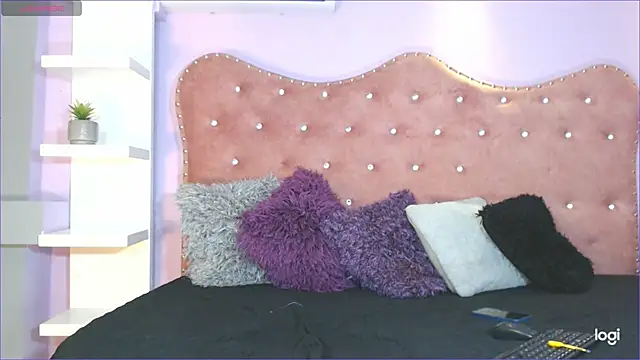 Snapshot of Annabelle-Villareal chatting on February 7, 7:59 pm Annabelle-Villareal online show from February 7, 7:59 pm