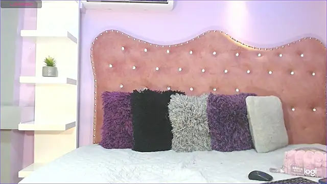 Snapshot of Annabelle-Villareal chatting on February 13, 7:52 pm Annabelle-Villareal online show from February 13, 7:52 pm