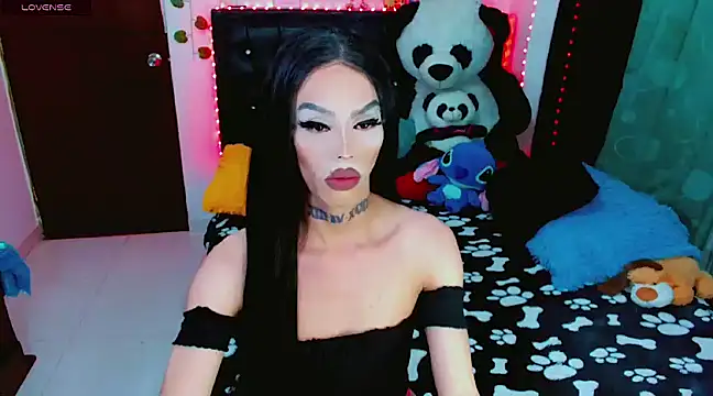 Snapshot of Alextwink chatting on March 5, 12:24 am Alextwink online show from March 5, 12:24 am