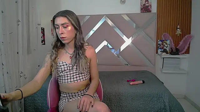 Snapshot of Sara_Davina chatting on January 18, 3:46 am Sara Davina online show from January 18, 3:46 am