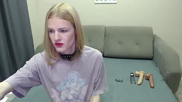 Snapshot of blaire__18 chatting on February 18, 5:42 am blaire 18 online show from February 18, 5:42 am