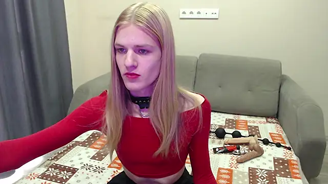 Snapshot of blaire__18 chatting on February 23, 5:45 am blaire 18 online show from February 23, 5:45 am