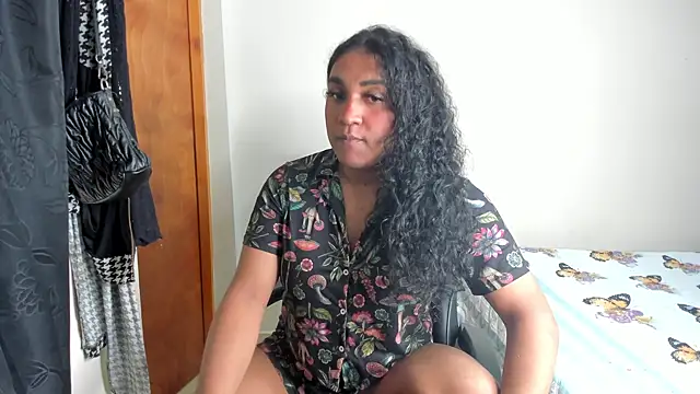 Snapshot of madisonbrunette chatting on January 11, 3:44 am madisonbrunette online show from January 11, 3:44 am