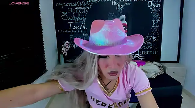 Snapshot of Georgina_Giio chatting on January 29, 5:51 am Georgina Giio online show from January 29, 5:51 am