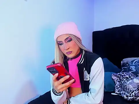 Georgina Giio online show from November 3, 2:54 am