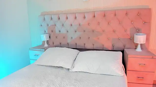 MattThompsonn online show from October 18, 10:24 pm