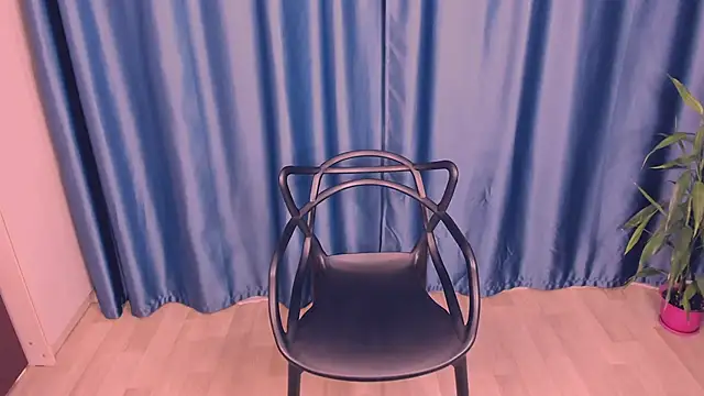 Snapshot of foxy_jpg chatting on October 9, 10:00 pm foxy jpg online show from October 9, 10:00 pm