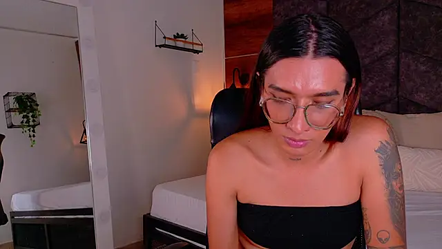 Snapshot of LauraaGomezz__ chatting on September 22, 7:30 pm LauraaGomezz online show from September 22, 7:30 pm