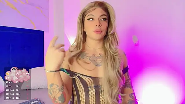 REBECA VALENTINE online show from January 24, 8:32 pm