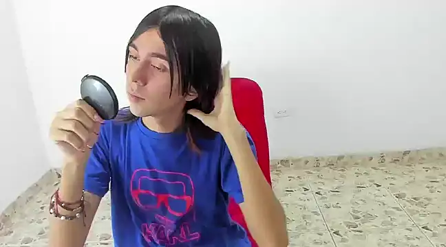 Snapshot of Nicol_TransGirl chatting on March 13, 2:16 am Nicol TransGirl online show from March 13, 2:16 am