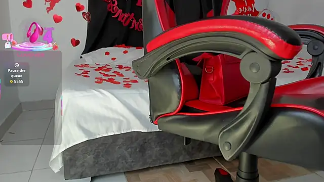 Nicol TransGirl online show from February 12, 2:51 am