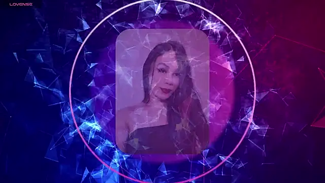 Snapshot of princess0303 chatting on September 28, 5:17 am princess0303 online show from September 28, 5:17 am