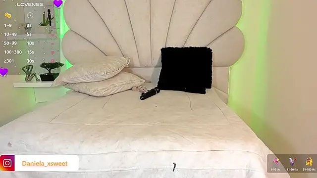 Snapshot of Danielaangelina chatting on September 26, 5:48 am Danielaangelina online show from September 26, 5:48 am