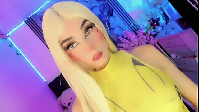 Snapshot of Irina_milkmaid chatting on September 29, 7:24 pm Irina milkmaid online show from September 29, 7:24 pm