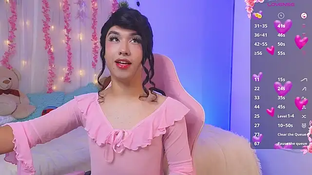 Snapshot of Sweettifani chatting on October 8, 6:20 pm Sweettifani online show from October 8, 6:20 pm