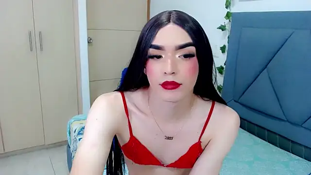Snapshot of dominic_00 chatting on October 9, 9:49 pm dominic 00 online show from October 9, 9:49 pm
