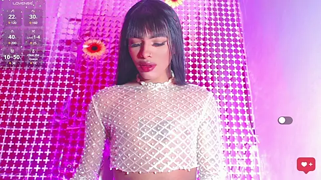 Snapshot of jymena_xxx chatting on March 18, 10:53 am jymena xxx online show from March 18, 10:53 am