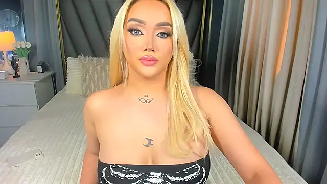 KylieSonique online show from October 22, 2:46 am