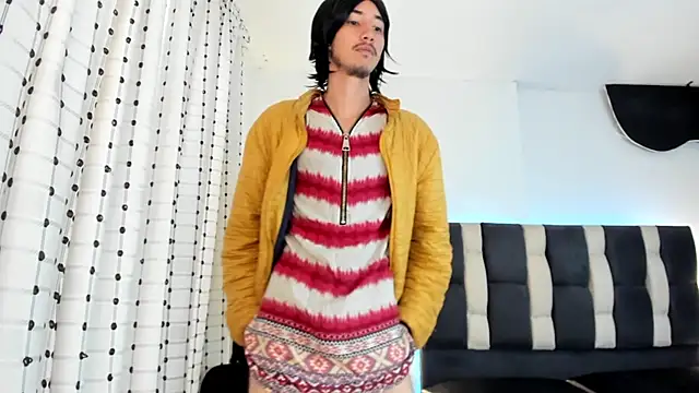 loverisu-coral online show from January 12, 7:10 pm