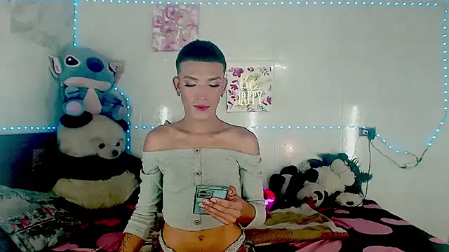 Snapshot of KimberlyXtreme chatting on October 1, 11:27 pm KimberlyXtreme online show from October 1, 11:27 pm