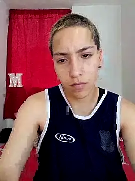 Snapshot of Your_favorite_ftm_ chatting on October 15, 7:25 pm Your favorite ftm online show from October 15, 7:25 pm