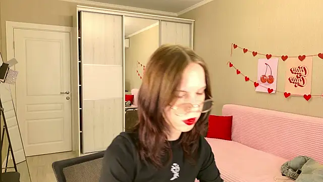 Snapshot of Pussy_Without_pussy chatting on March 22, 4:56 am Pussy Without pussy online show from March 22, 4:56 am