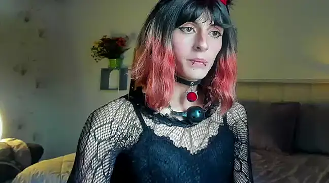 Snapshot of goth_minerva chatting on March 18, 2:29 pm goth minerva online show from March 18, 2:29 pm