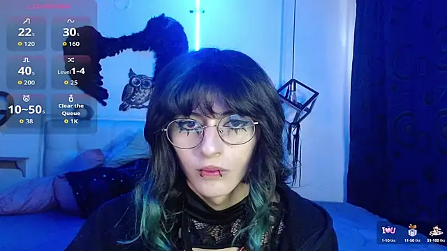 Snapshot of goth_minerva chatting on September 24, 1:50 pm goth minerva online show from September 24, 1:50 pm