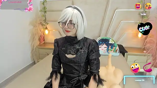 Snapshot of NoahPuff chatting on September 26, 5:37 am NoahPuff online show from September 26, 5:37 am