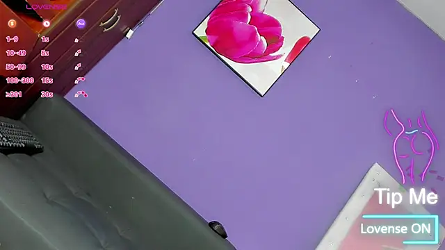 Snapshot of Valentina_Horny777 chatting on October 8, 11:39 pm Valentina Horny777 online show from October 8, 11:39 pm