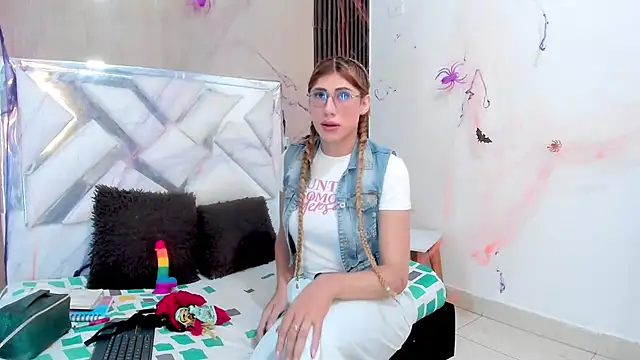 karen matwell online show from November 3, 2:38 pm