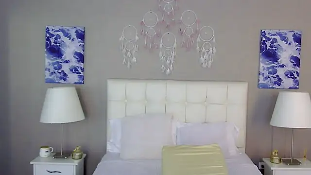 Snapshot of maddissonivanova chatting on October 1, 7:36 pm maddissonivanova online show from October 1, 7:36 pm