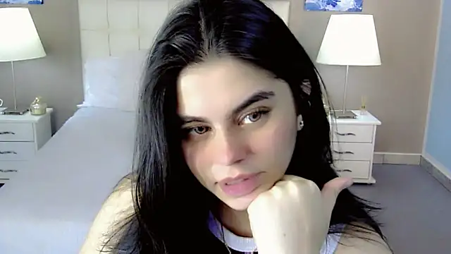 Snapshot of maddissonivanova chatting on October 7, 7:26 pm maddissonivanova online show from October 7, 7:26 pm