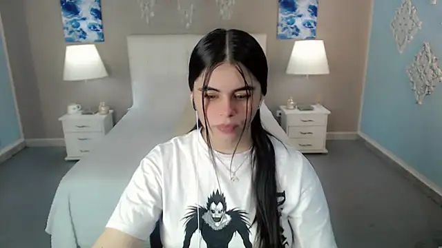 maddissonivanova online show from October 12, 8:00 pm