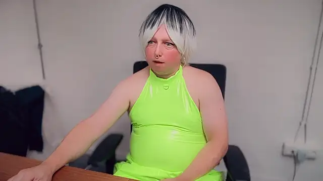 Snapshot of ElizaAndrea chatting on September 24, 3:18 pm ElizaAndrea online show from September 24, 3:18 pm