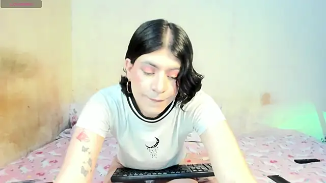 xxxEmmaxx online show from October 13, 6:04 am