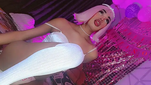 Aishasexy18 online show from September 21, 6:30 am