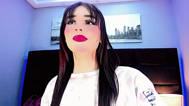 Valeria Rouss online show from October 18, 1:26 pm