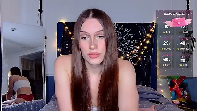 Snapshot of franzeva chatting on October 1, 6:14 am franzeva online show from October 1, 6:14 am